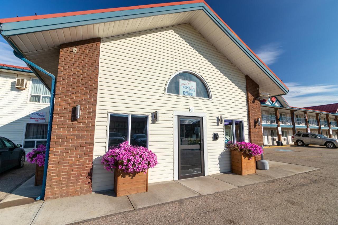 Bcminns - Fort Mcmurray - Rusty'S Exterior photo