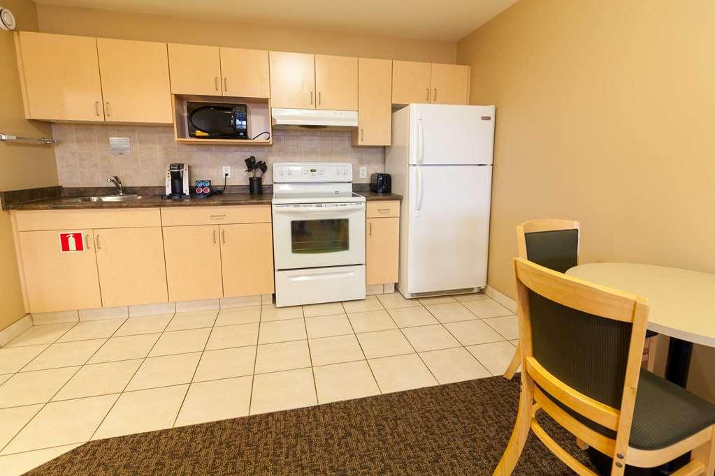 Bcminns - Fort Mcmurray - Rusty'S Amenities photo